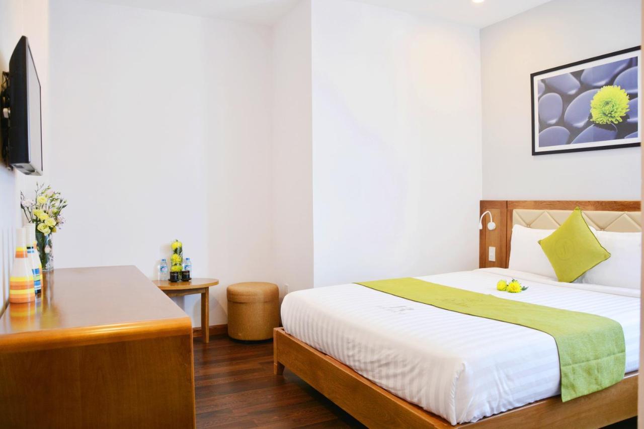 Richico Garden Beach Hotel Da Nang Exterior photo